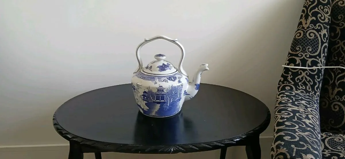 Kettle - Image 1