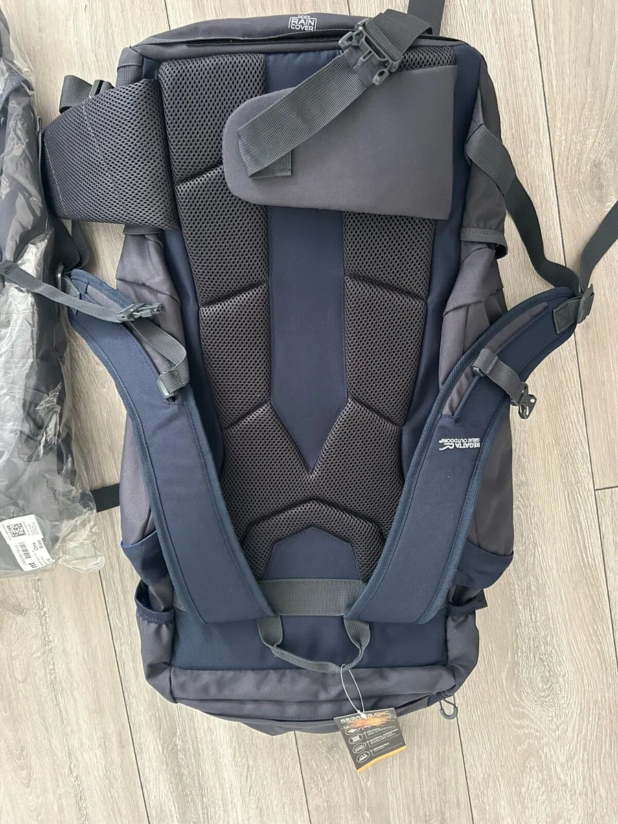 Regatta 65L backpack - Image 3