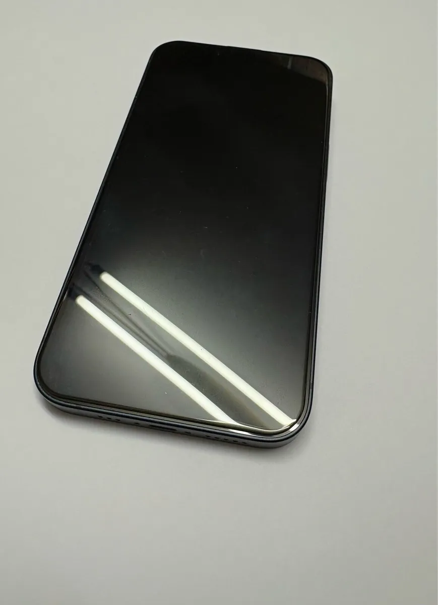 iPhone 14 - Image 2