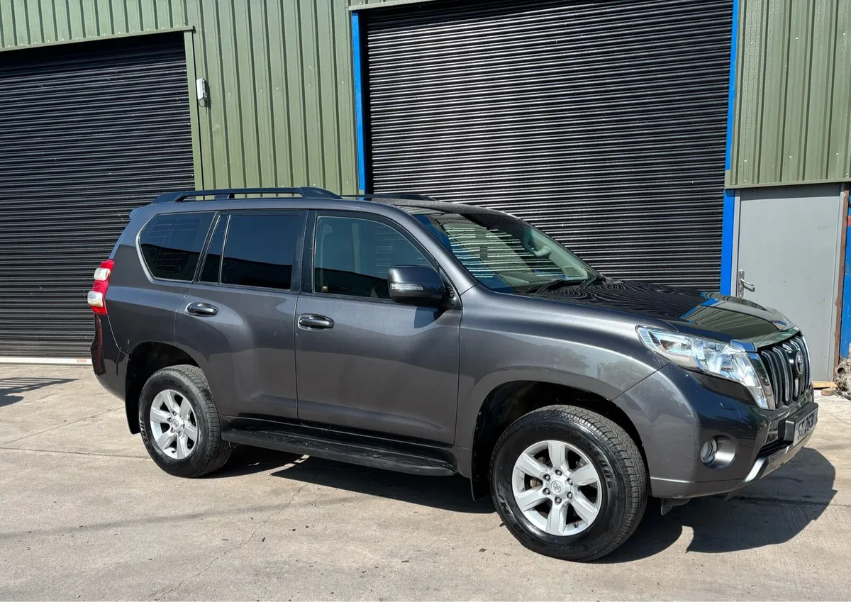 2016 TOYOTA LAND CRUISER 2.8 D-4D AUTO 7 Seater - Image 2