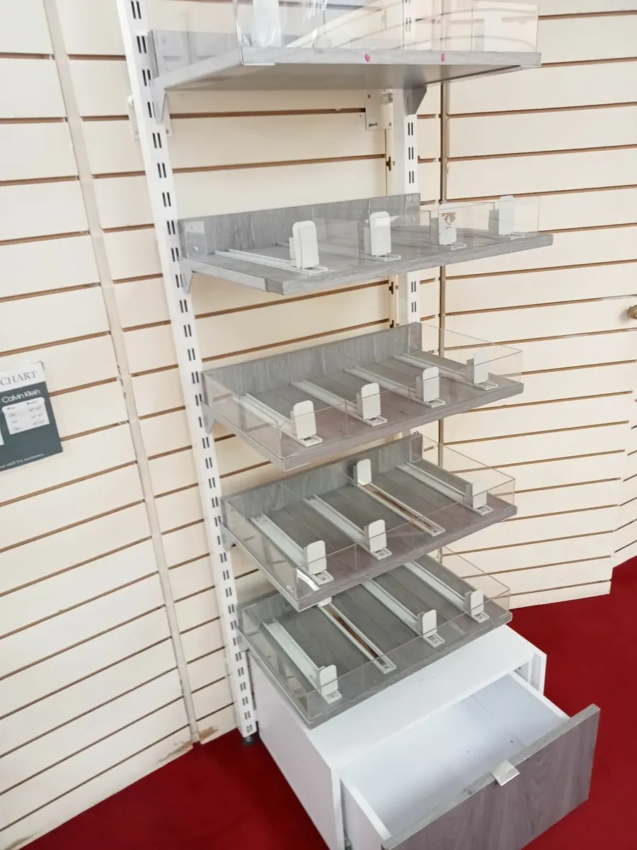 Shop fittings - Image 2