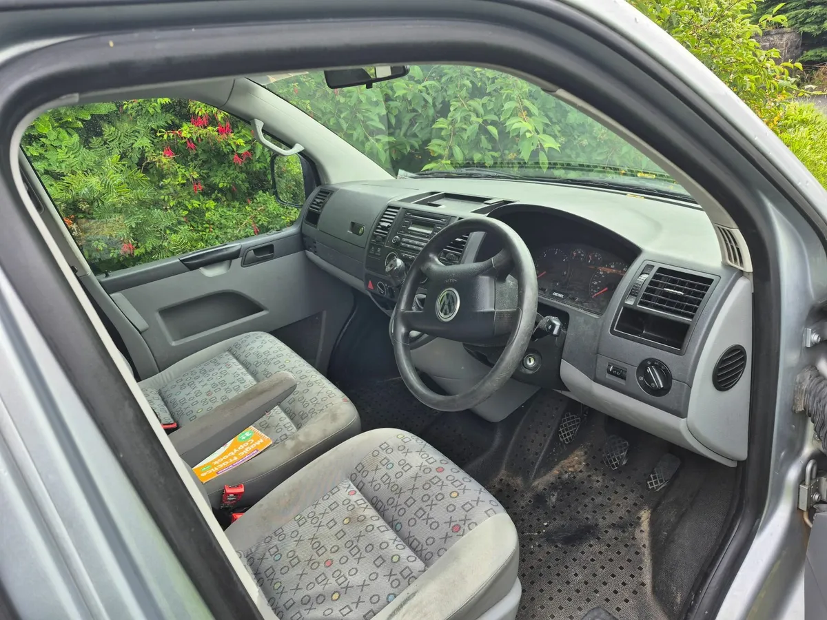 Volkswagen Transporter Shuttle 2007 LWB - Image 2