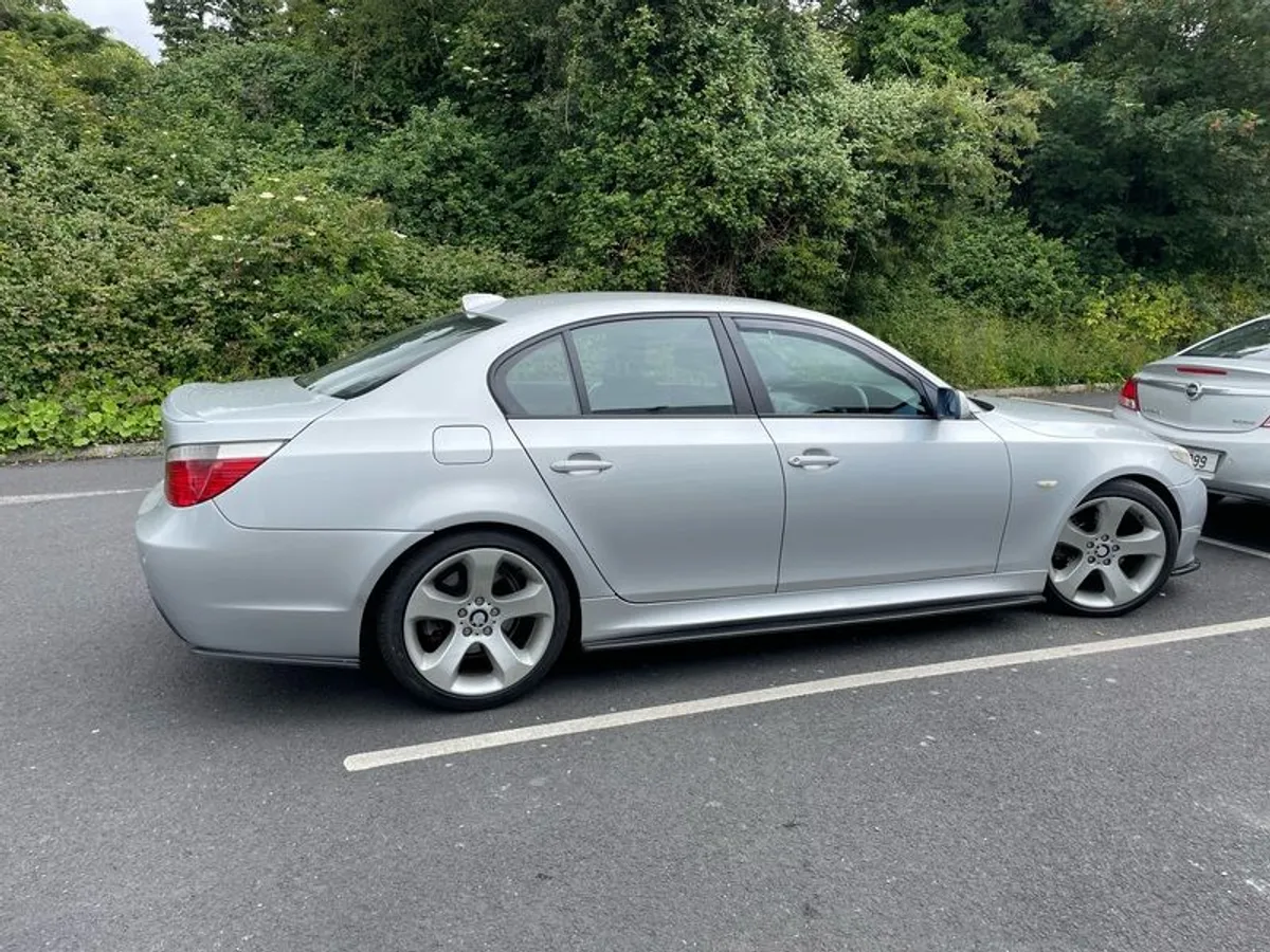2006 Bmw 520 - Image 1