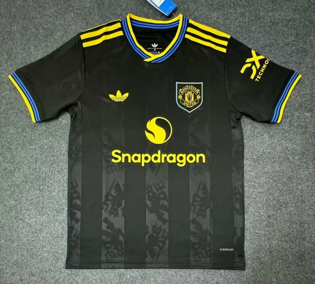 Manchester United new jersey - Image 1