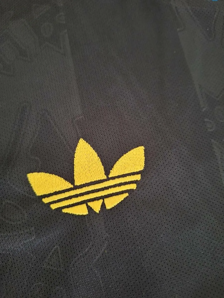 Manchester United new jersey - Image 3