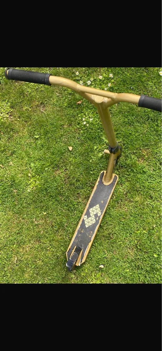 Scooter - Image 1
