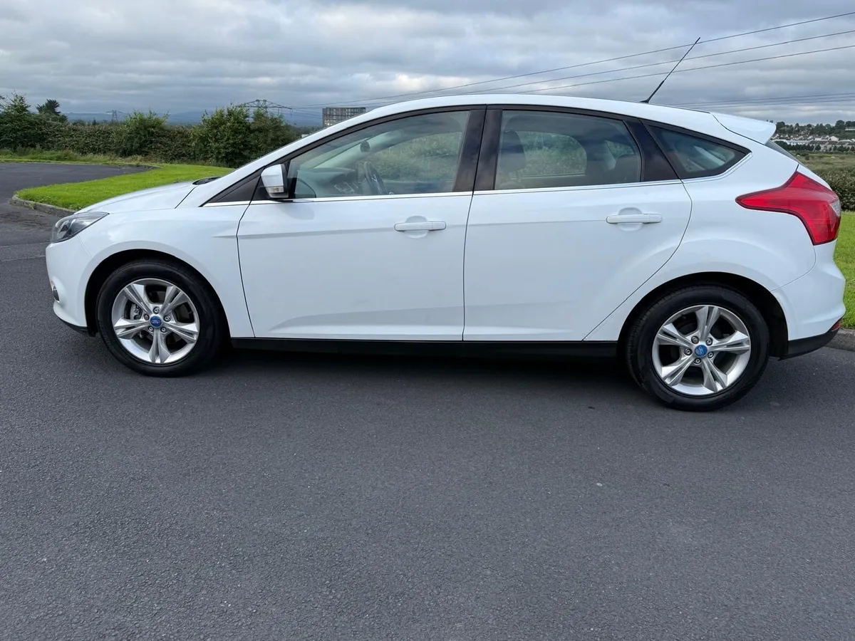 2012 Ford Focus Zetec Model Nct & Taxed - Image 3