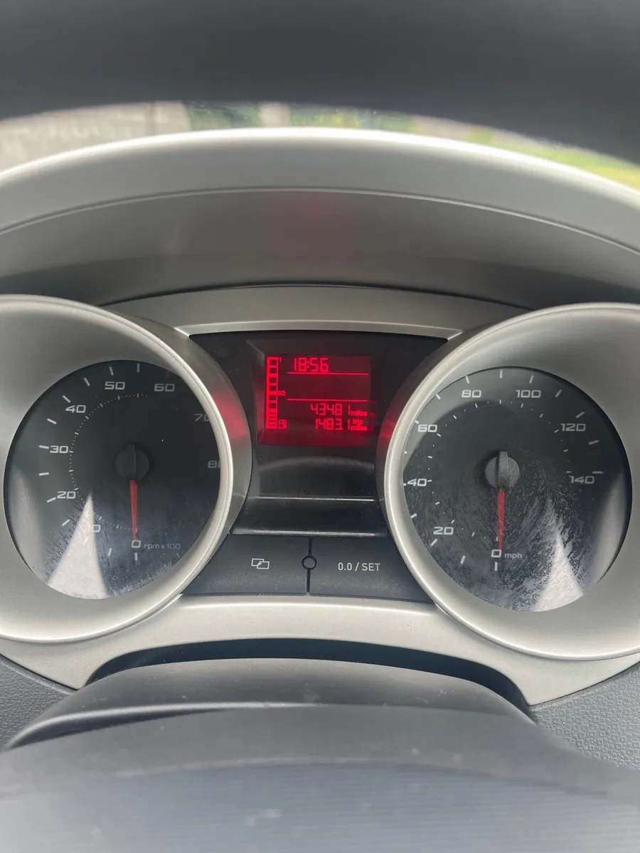 SEAT Ibiza 2010 - Image 2