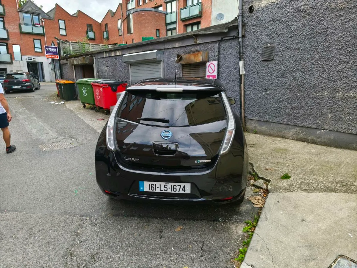 2016 Nissan Leaf - Image 3