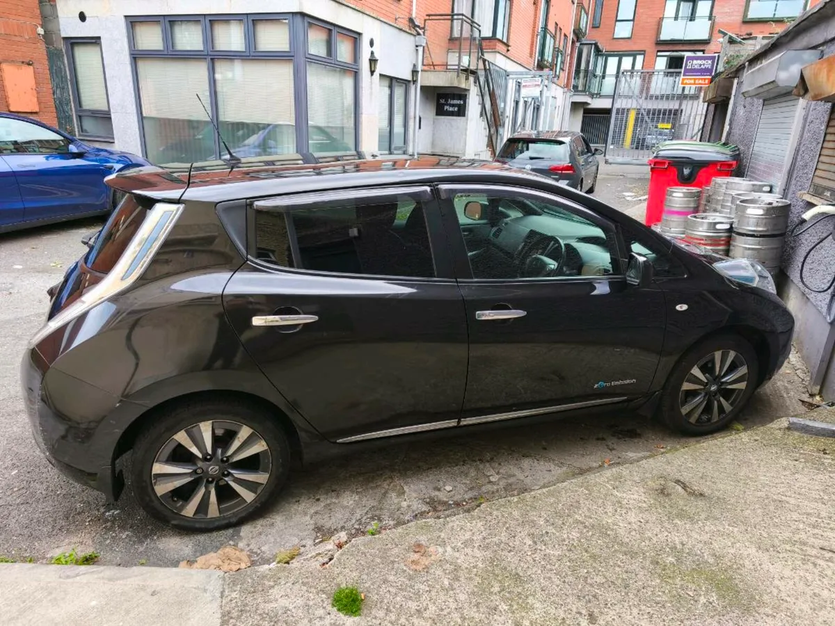 2016 Nissan Leaf - Image 4