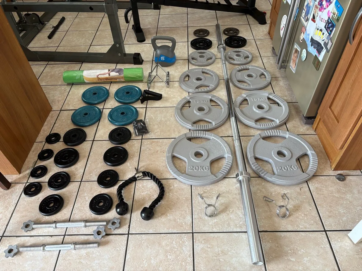 AMAZING GYM SET UP, POWER RACK WITH CABLE SYSTEM!! - Image 2