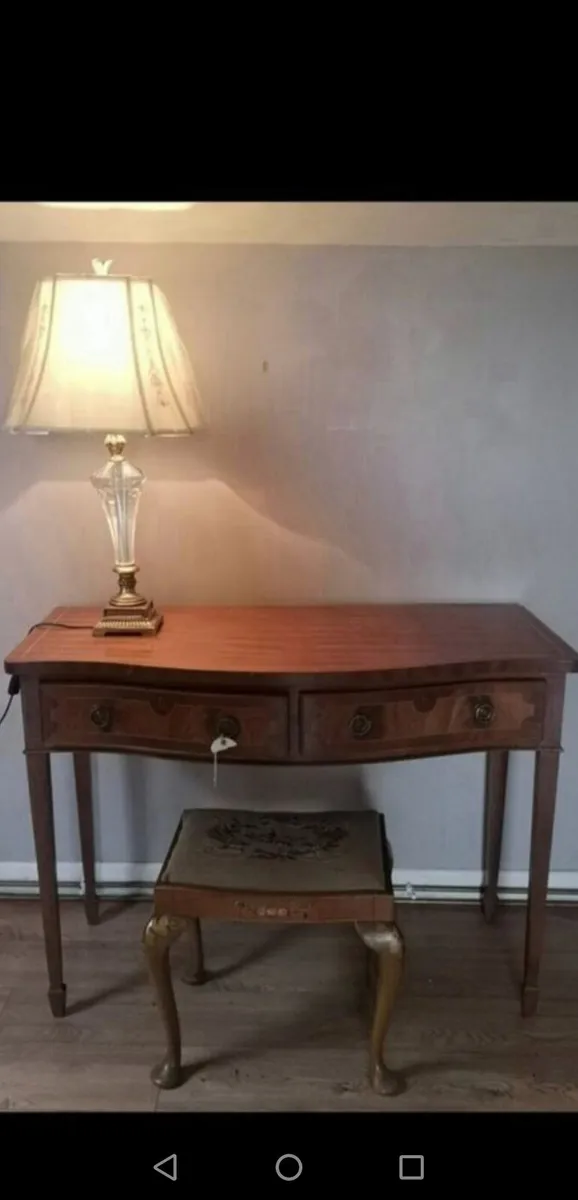 Console Table - Image 1