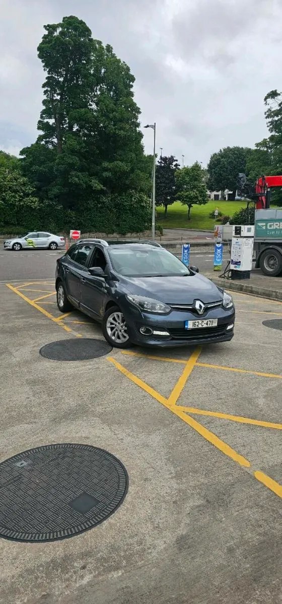 Renault Megane Limited edition Only 160km - Image 1