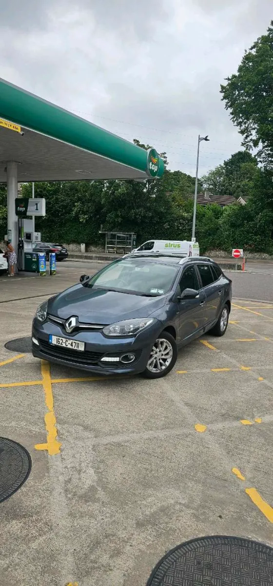 Renault Megane Limited edition Only 160km - Image 2