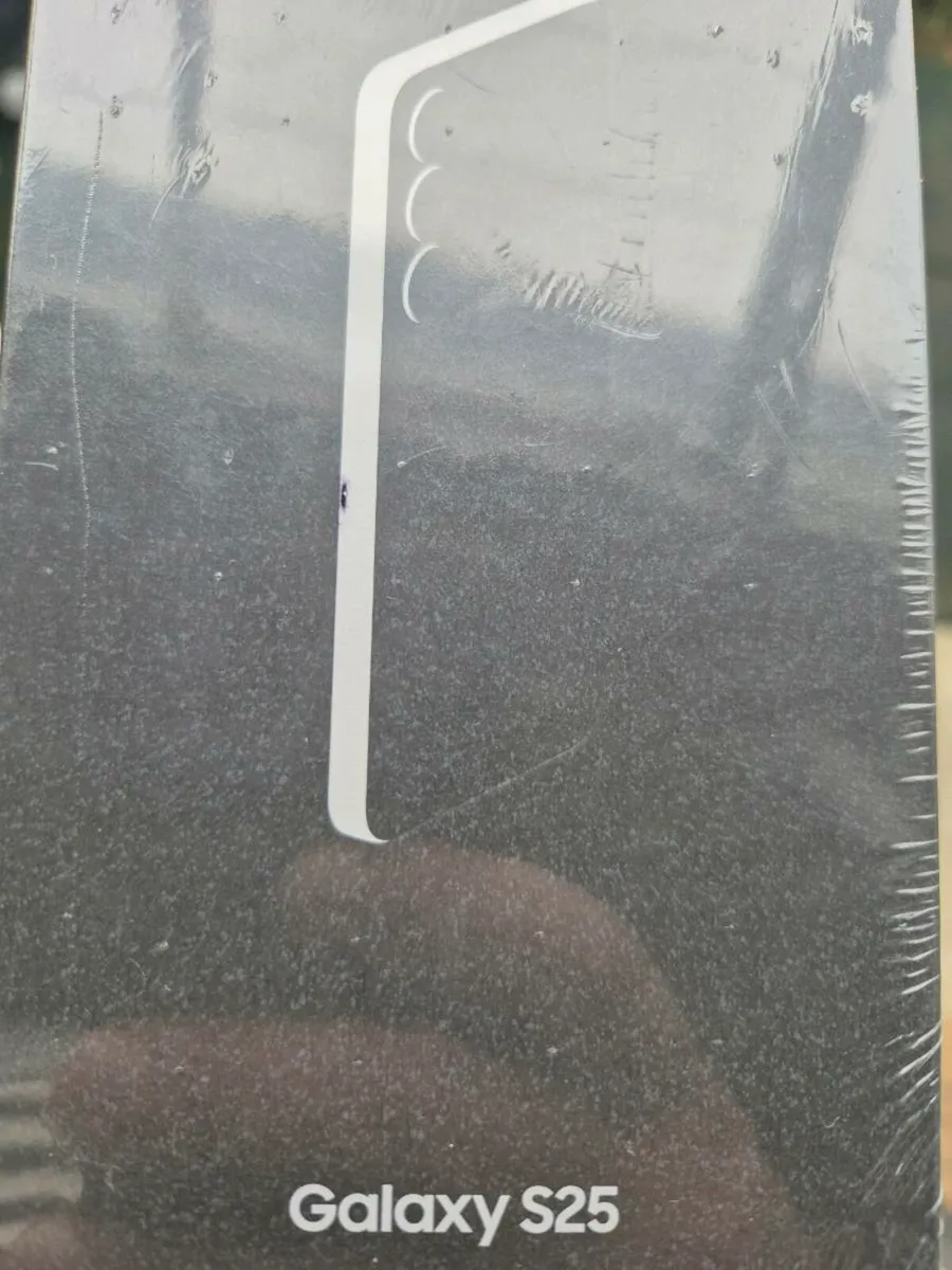 Samsung Mobile phone - Image 1