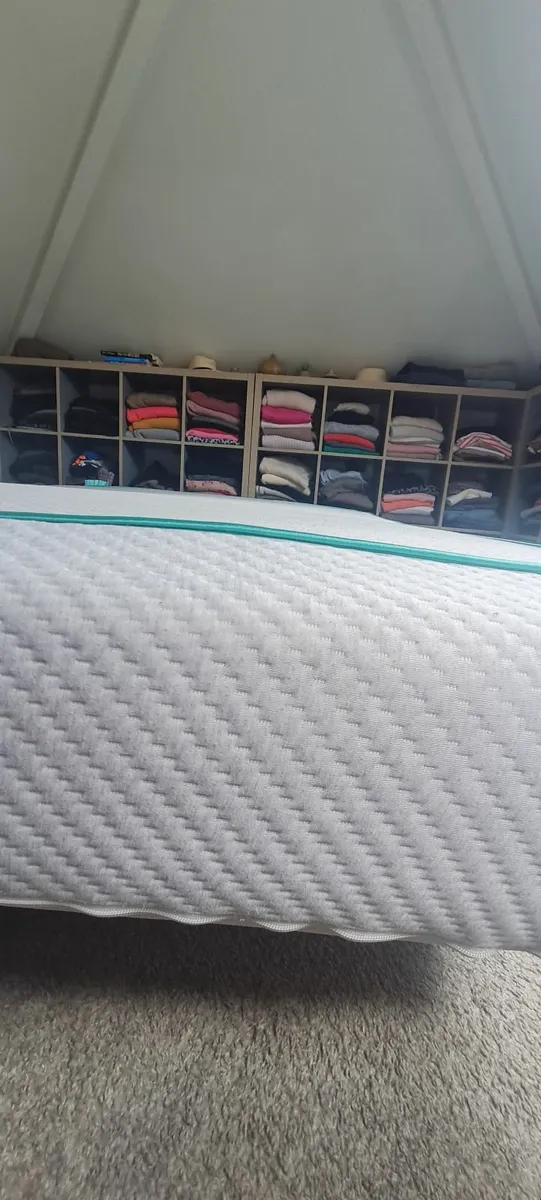 King size mattress - Image 4