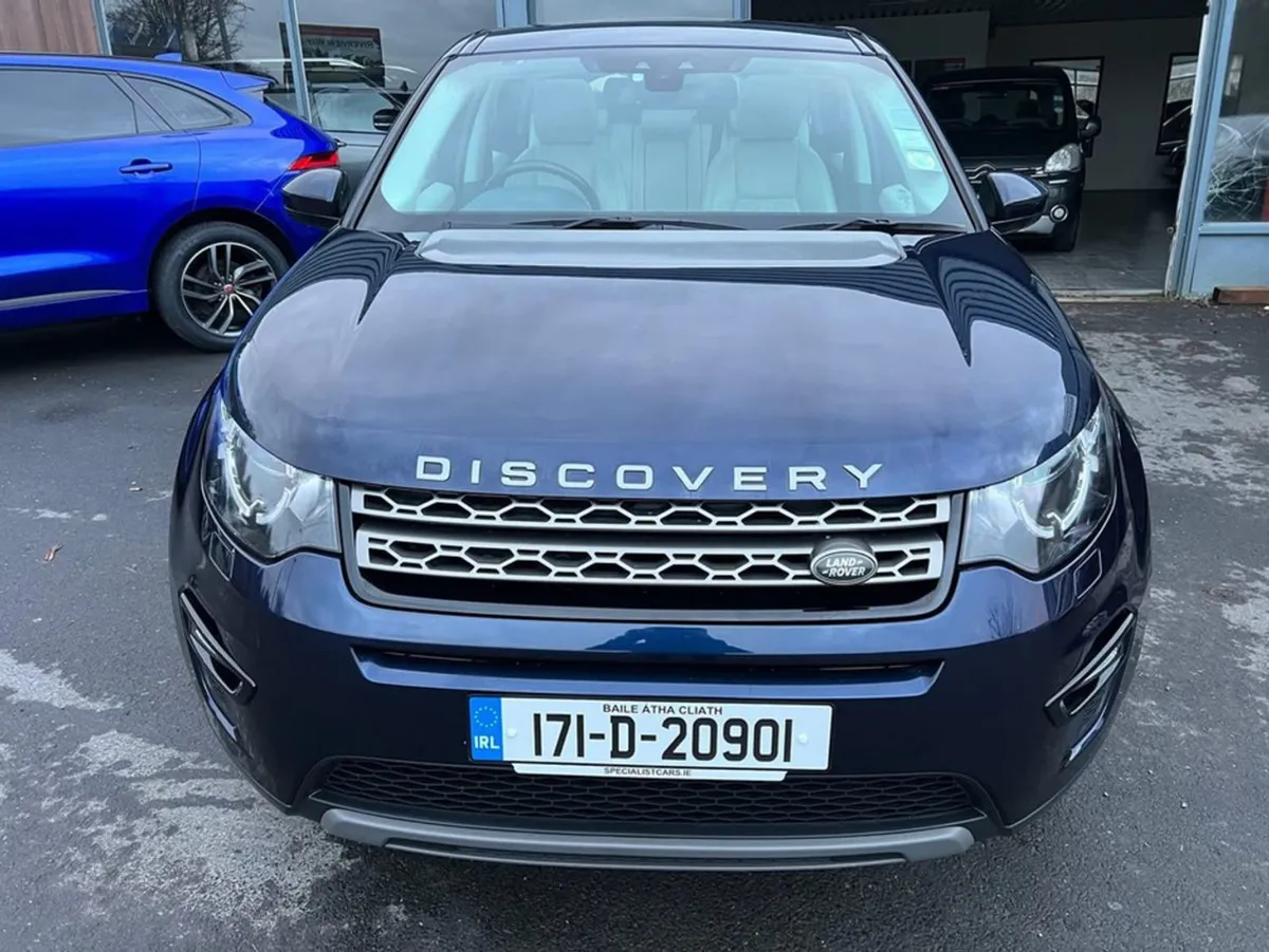Land Rover Discovery Sport 2.0 TD4 SE Tech 7 Seat - Image 2