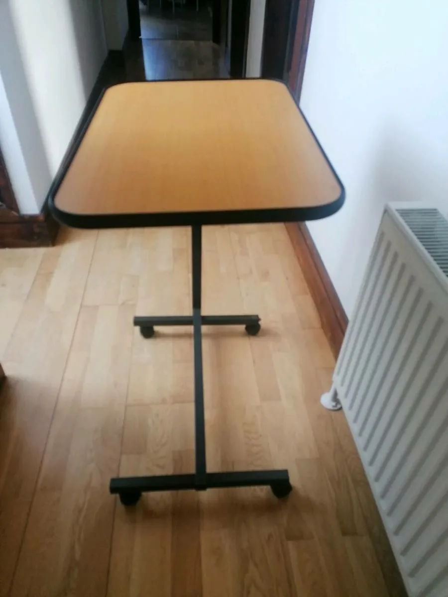 Bedside/Sofa Table - Image 1