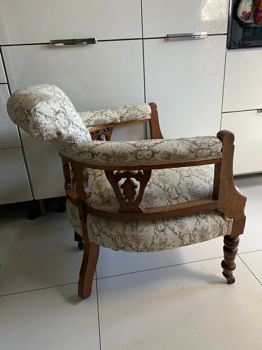Armchair - Image 1