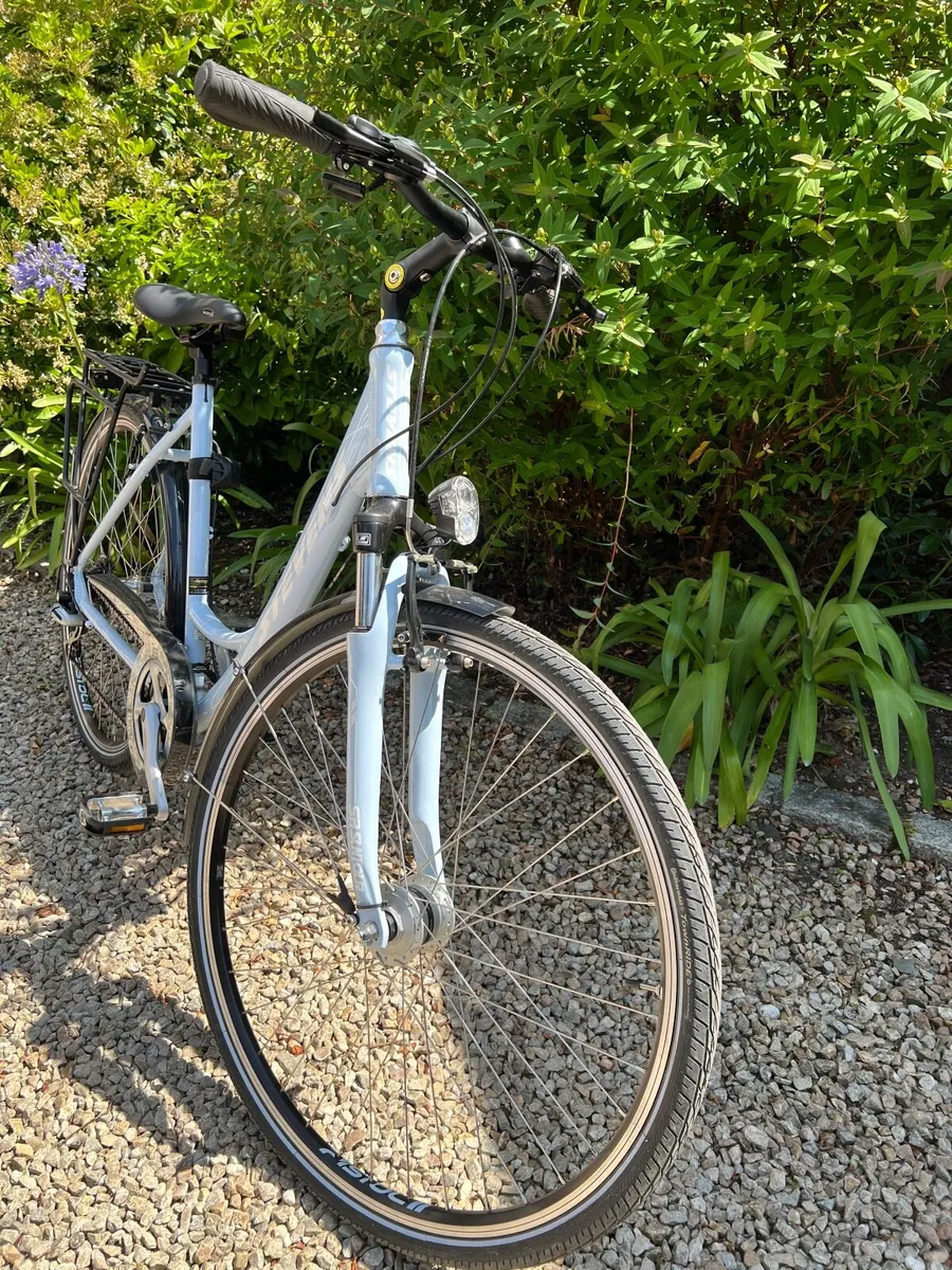 Almost New Steven’s German Made Ladies Bike - Image 2