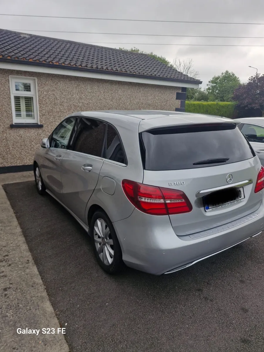Mercedes B180 2017 Model - Image 4