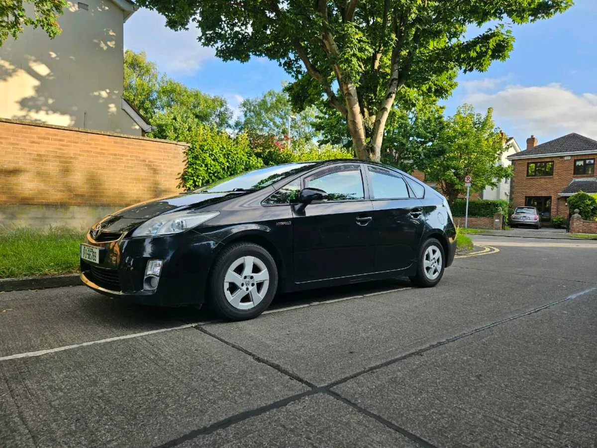 Toyota Prius - Image 2