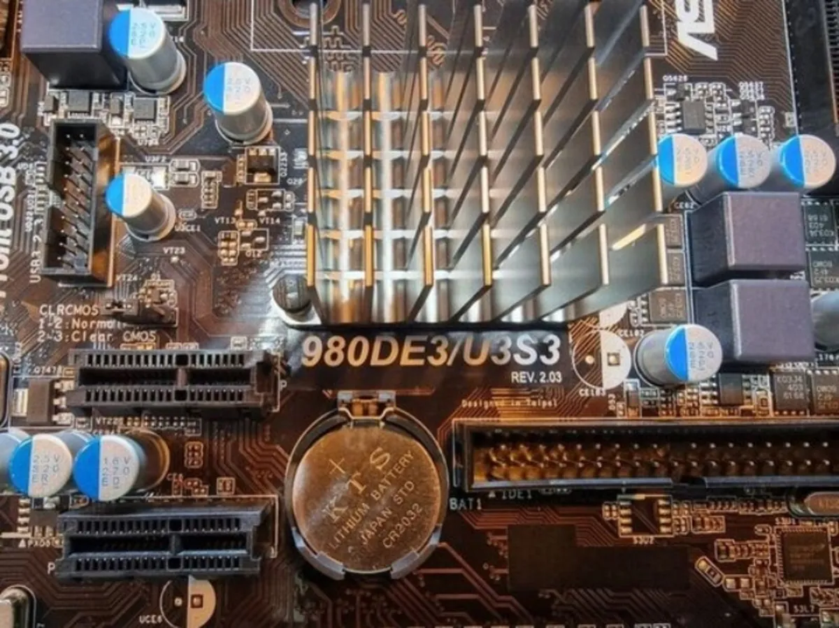 Asrock 980de3/u3s3 - Image 4