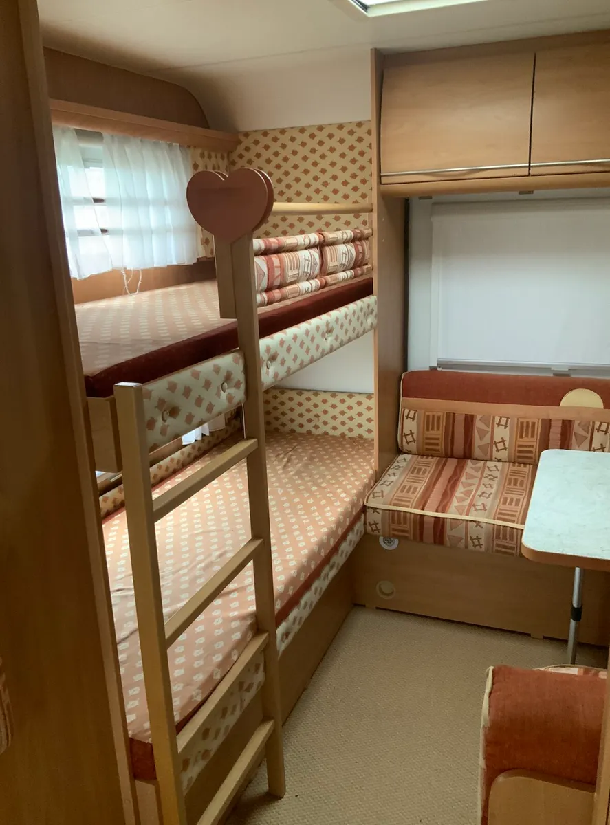 Caravan - Image 3