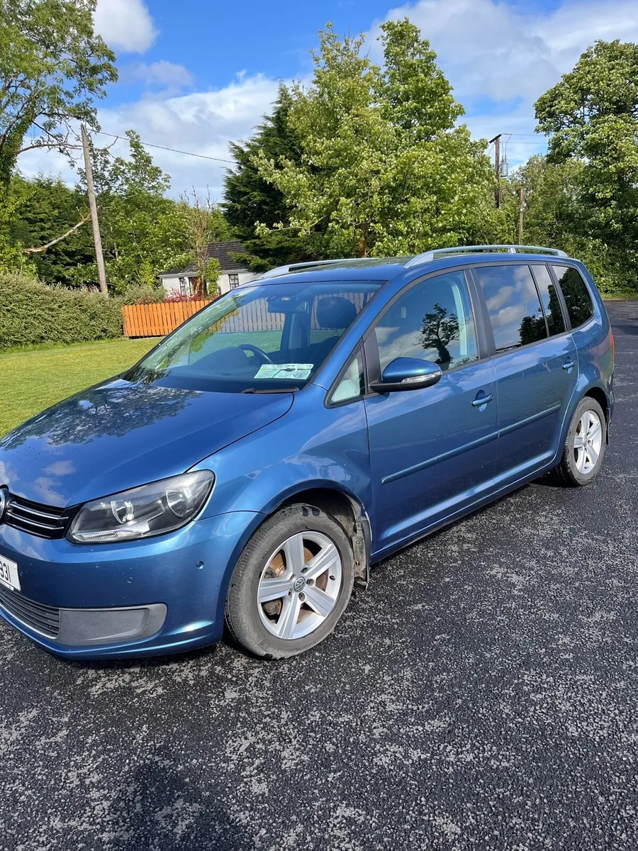 VW Touran 7 Seater - Image 4