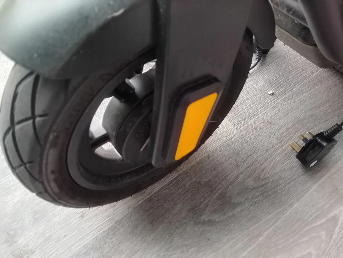 Pure Air Electric Scooter - Image 2