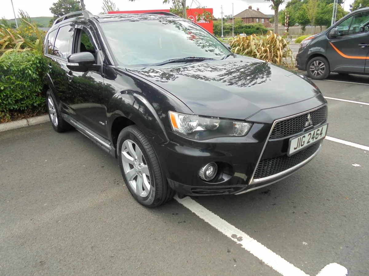 Mitsubishi Outlander 2011 - Image 2