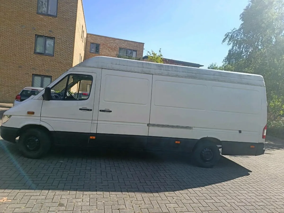 Mercedes-Benz Sprinter 2005 - Image 4