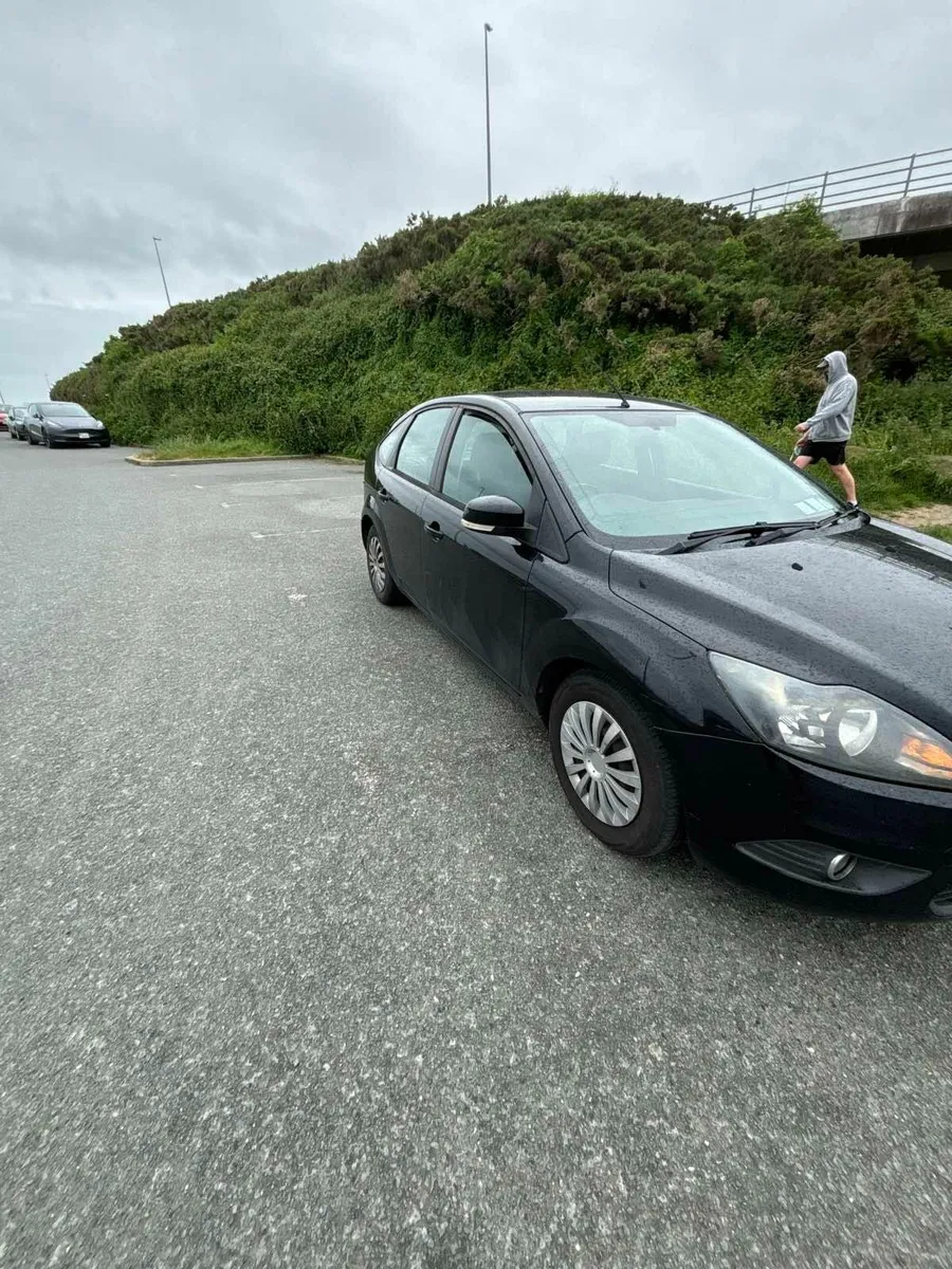 Ford Focus 2010 - Image 3