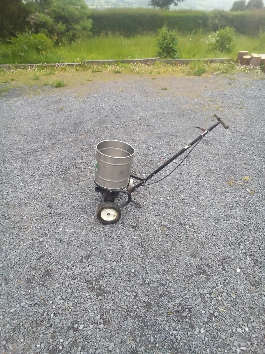Seeder - Image 2