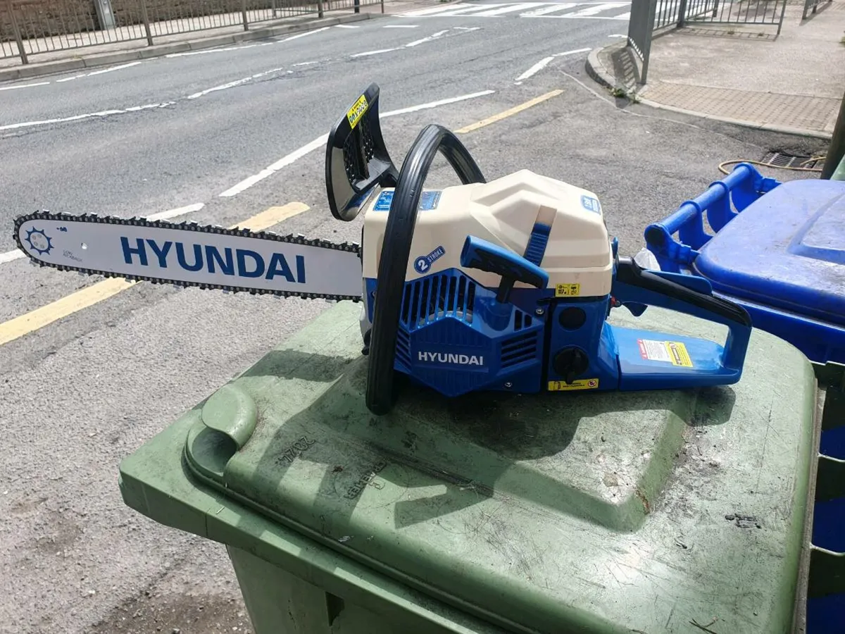 Hyundai chainsaw bran new - Image 2