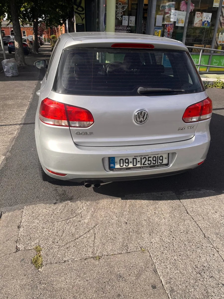 Volkswagen Golf 2009 - Image 4