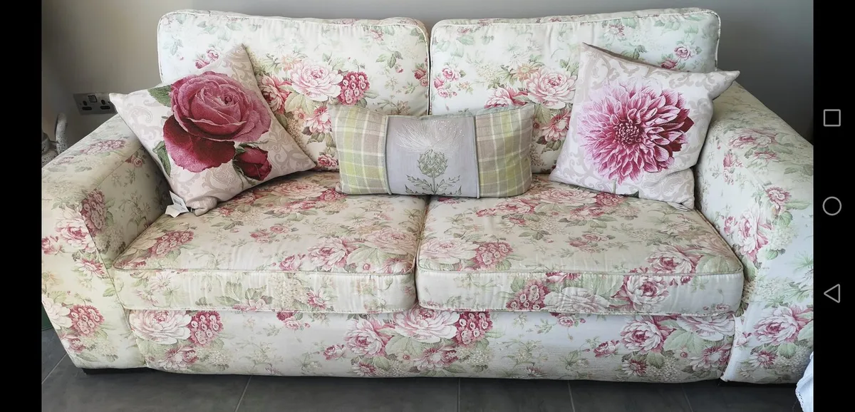 Floral Couch - Image 1