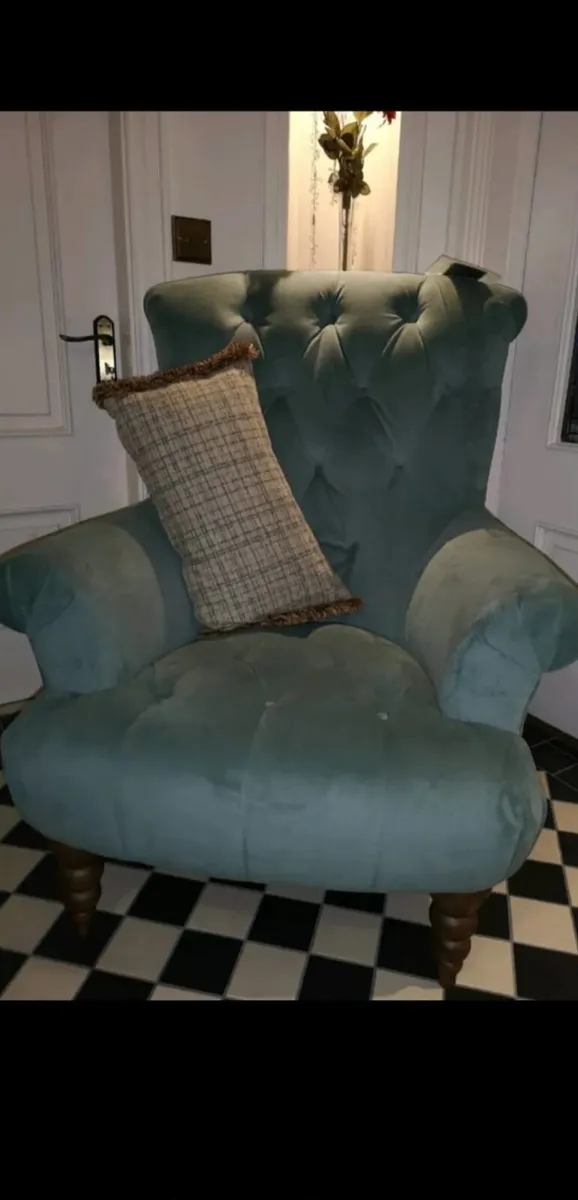 Brand New Alexander & James Armchair