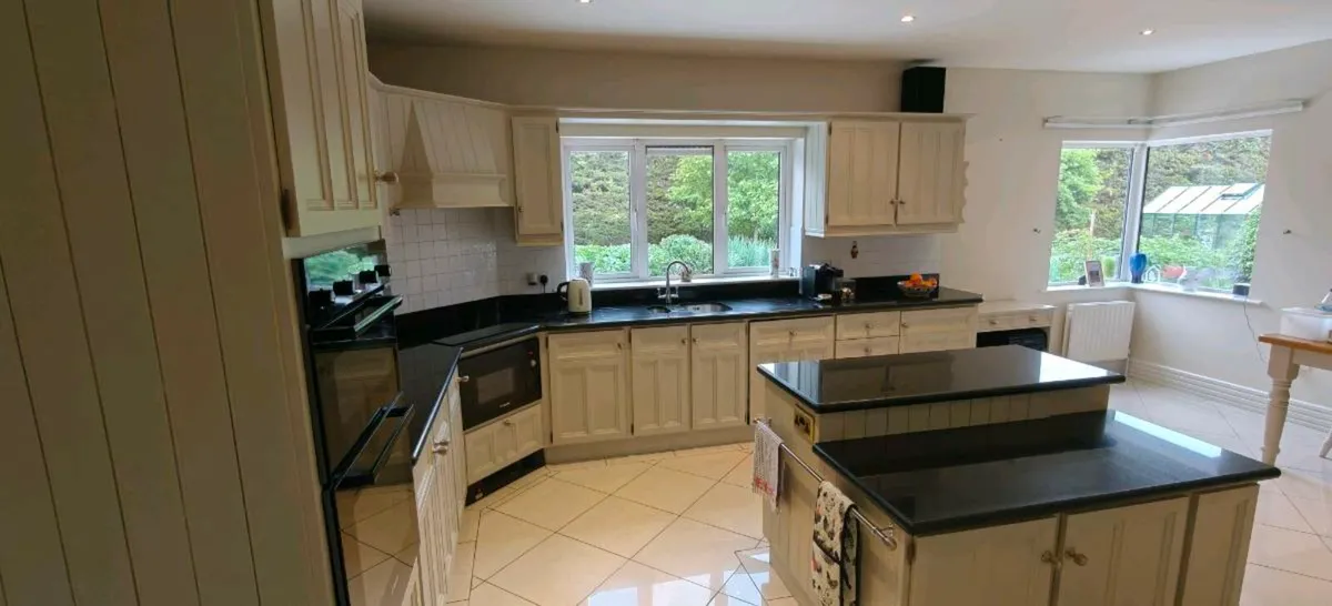 Complete Kitchen - Image 3