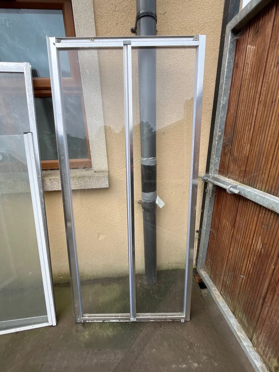 Shower door 850 wide