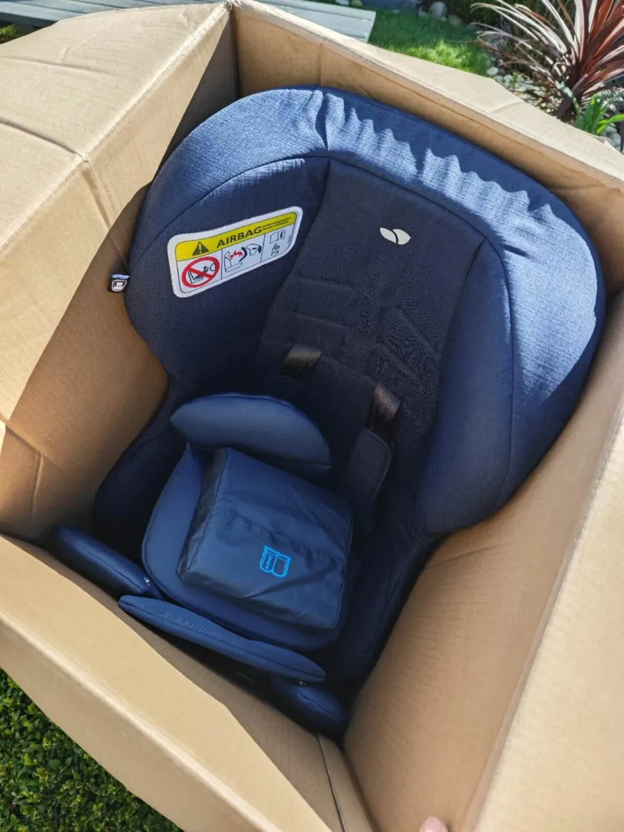 car seat child seat group 0+/1 almost new 0-18kg - Image 4