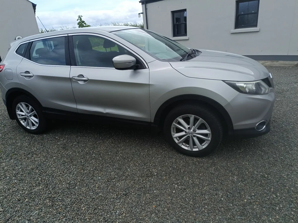 2014 Nissan Qashqai SV – New NCT10/26 - Greenlight - Image 3