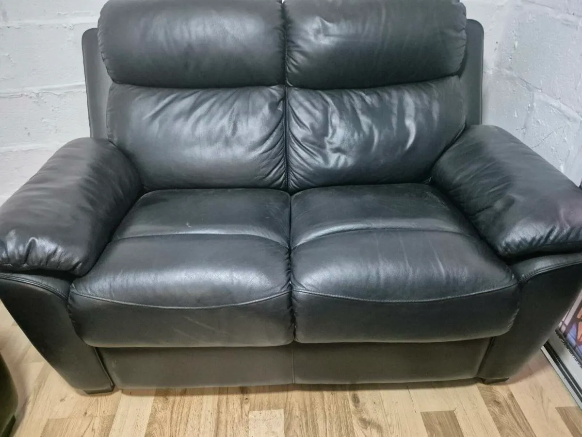 Leather suite ,Dublin Delivery included - Image 2