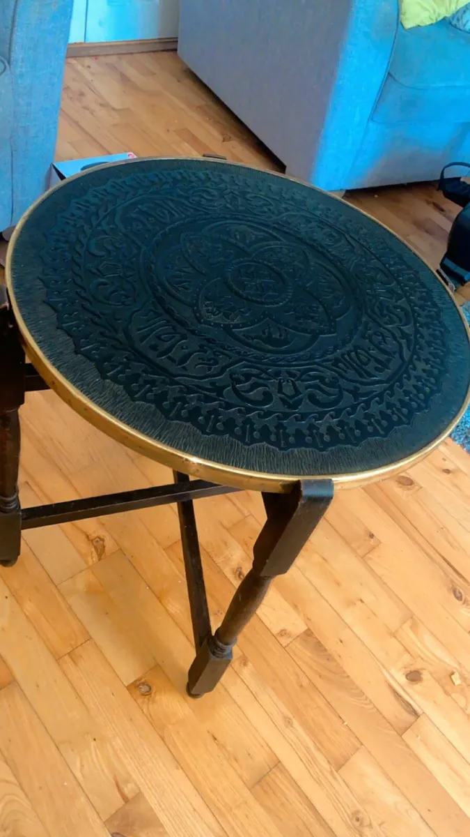 Stunning antique Moroccan flip table - Image 1