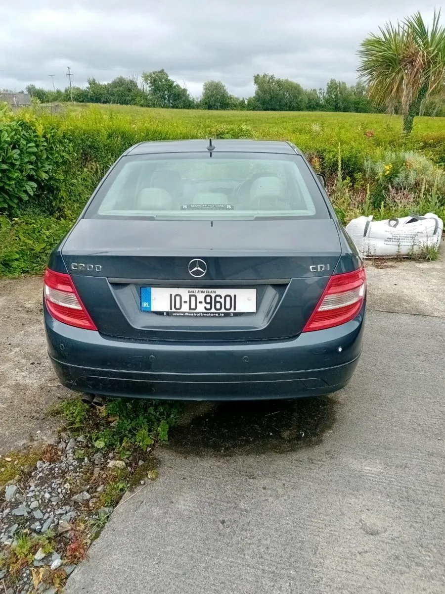 Mercedes c200 - Image 2