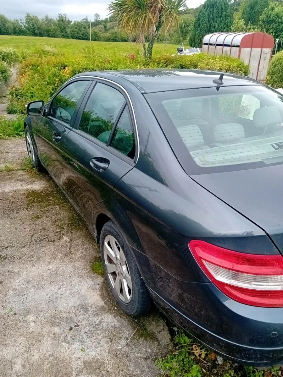 Mercedes c200 - Image 4