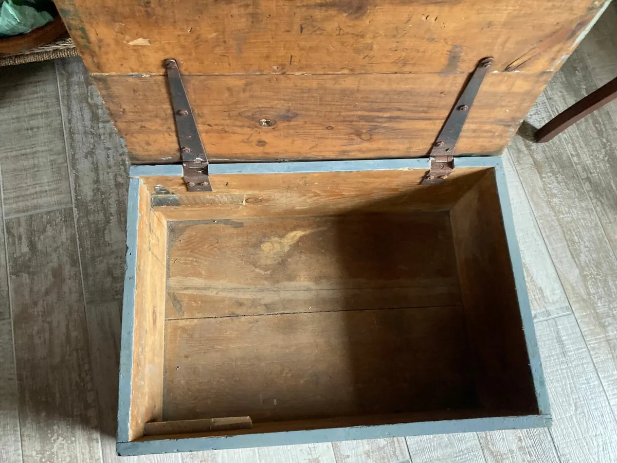 Vintage military canteen chest period World War II - Image 2