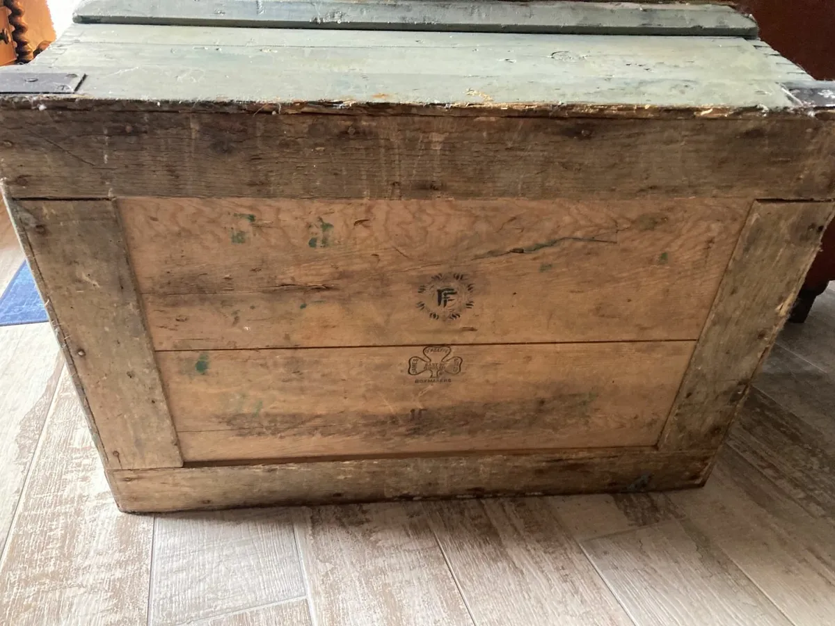 Vintage military canteen chest period World War II - Image 4