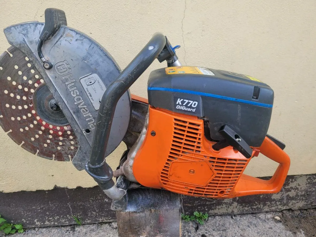 Husqvarna stihl consaw - Image 1