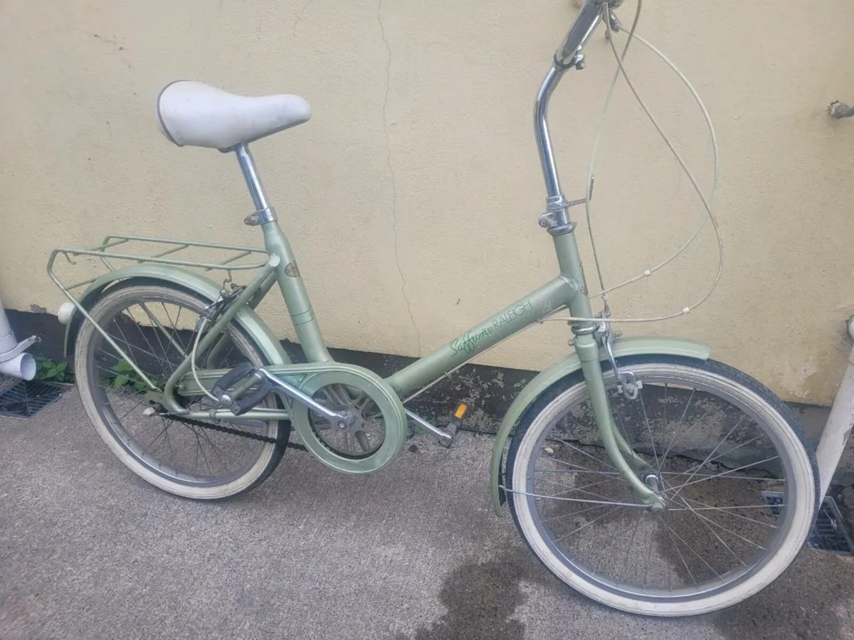 Vintage raleigh saffron bike - Image 1